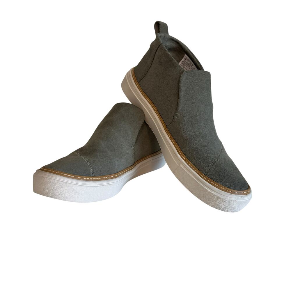 TOMS Gray Suede Platform Slip On Sneakers Women’s Size 6